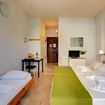 Chriselen Hotel