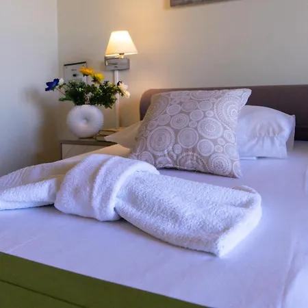 Hotel Chriselen 2*